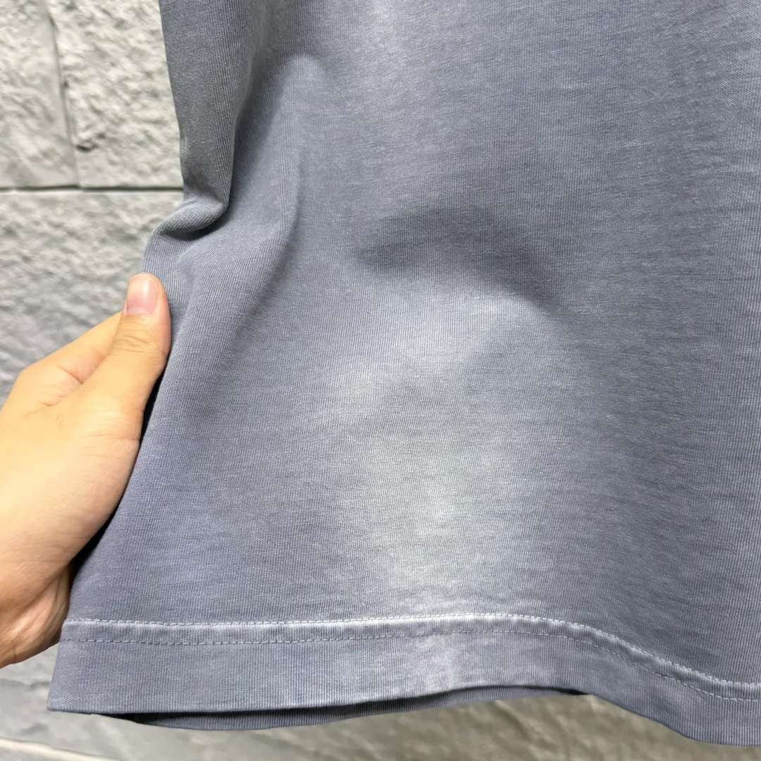 🅿️190 CH*Cro Heart 2025 Spring and Summer New Style Heavy pickling with gradient distressing Chest logo Classic Sanskrit horseshoe print Customized fabric Short-sleeved T-shirt Uniform for men and women Size: S M L